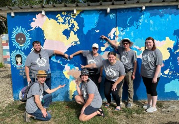 A Cumberlands group explores an area of the Carribbean during a study abroad experience.