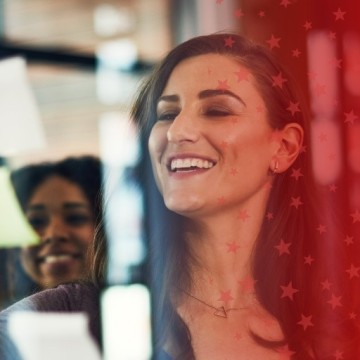 Journalist writing on sticky notes