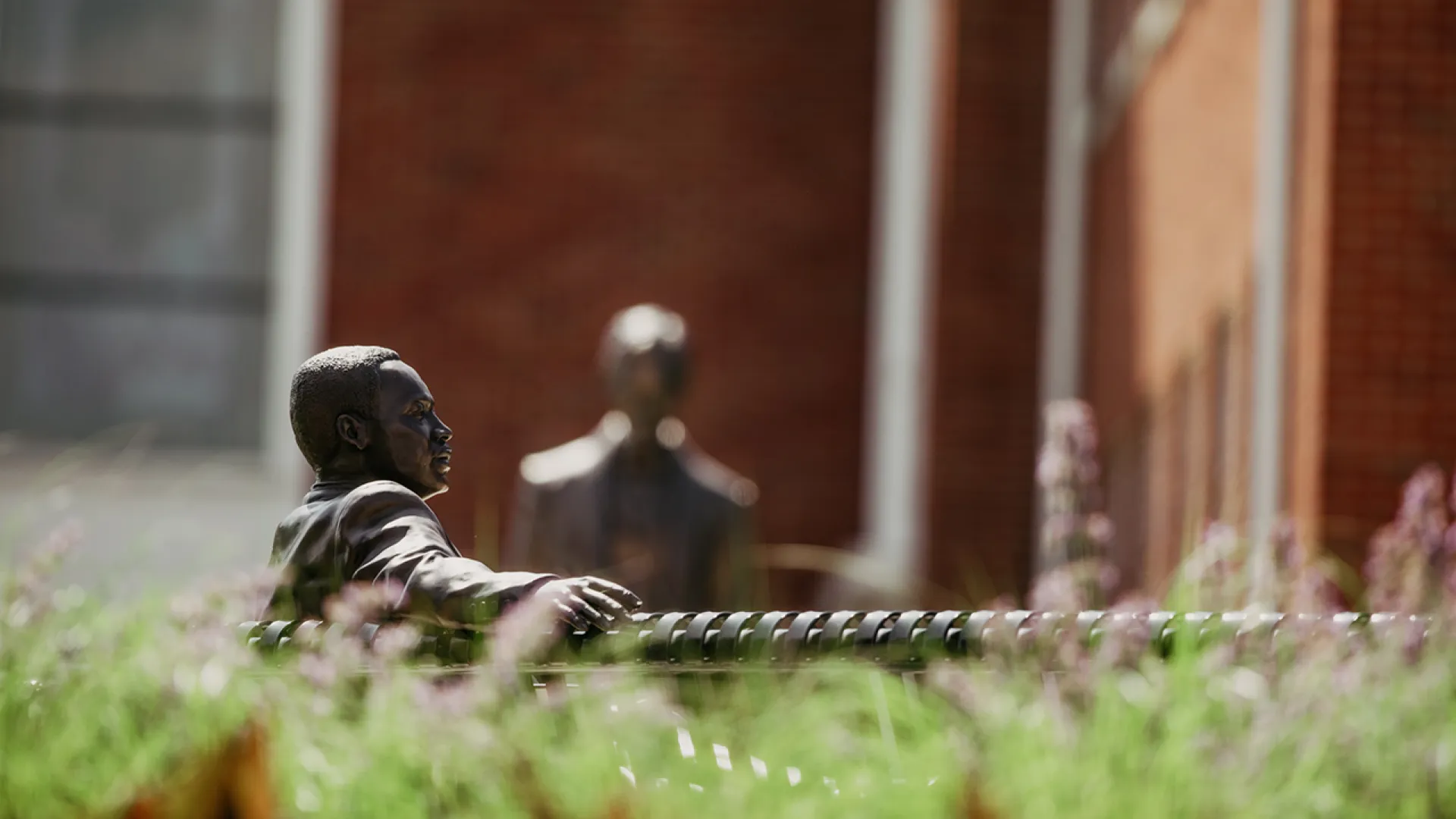 The statue of MLK Jr. on the Cumberlands campus 