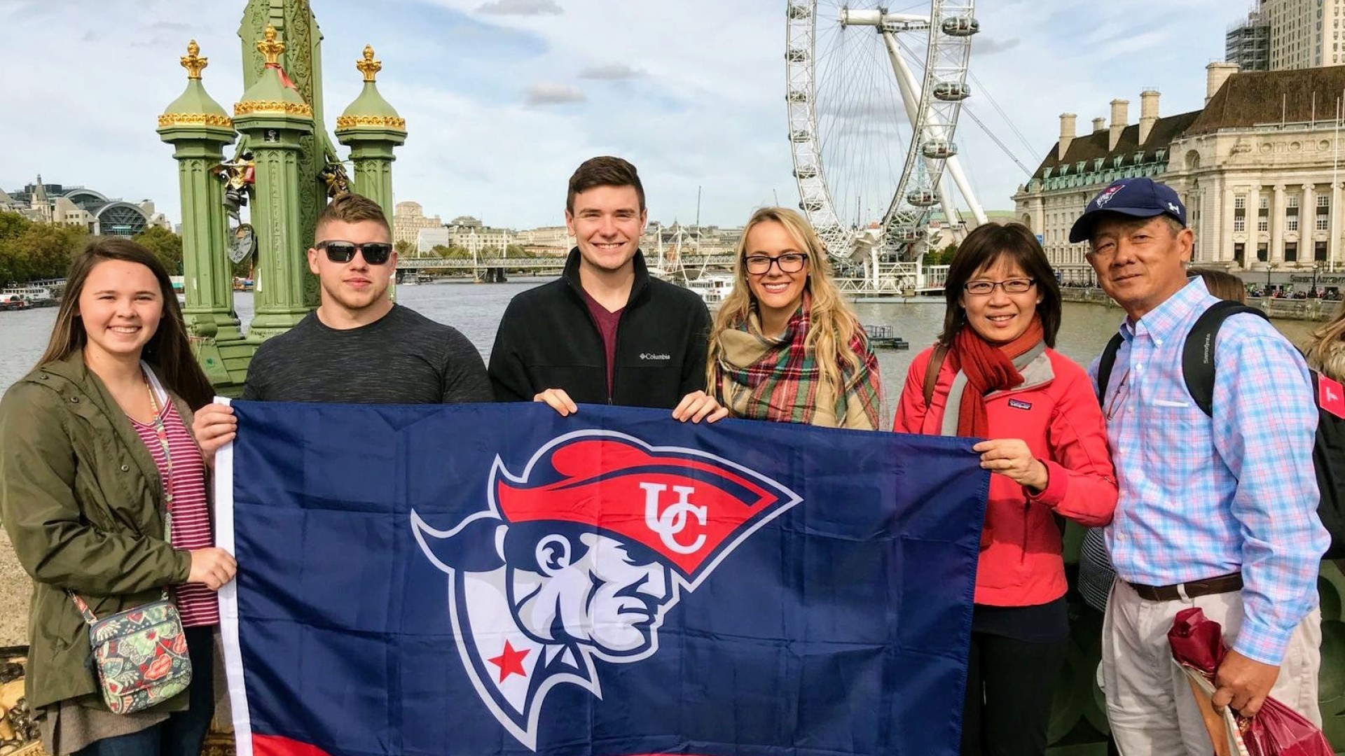 Study abroad students visit England 