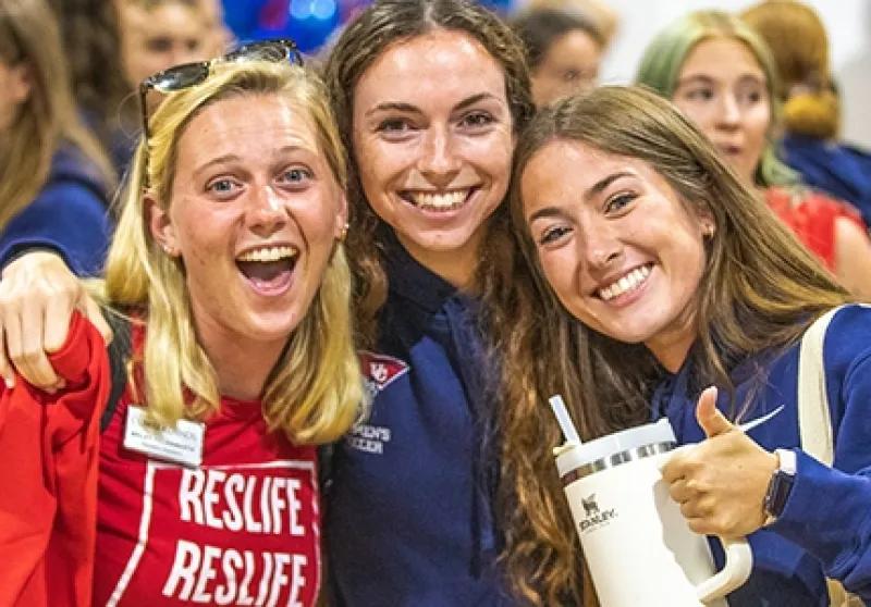 3 students posing for a picture