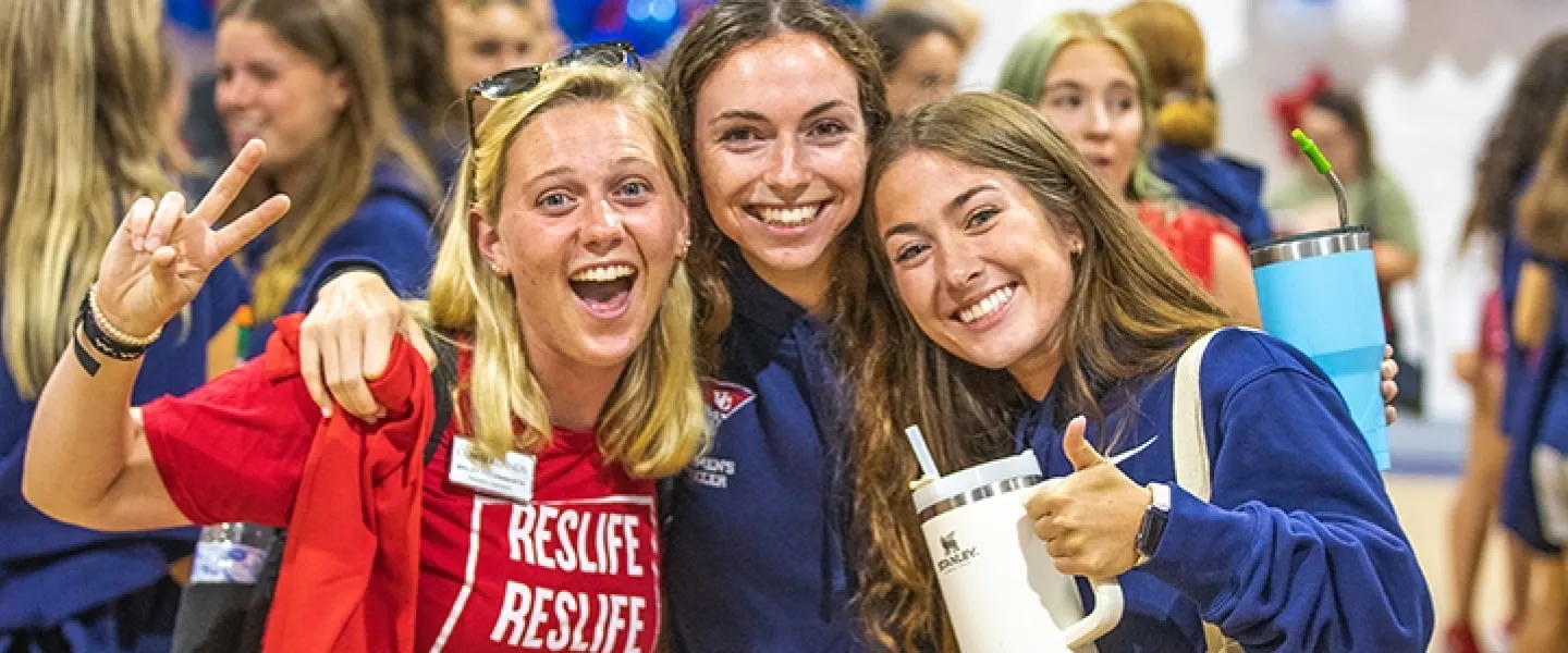 3 students posing for a picture