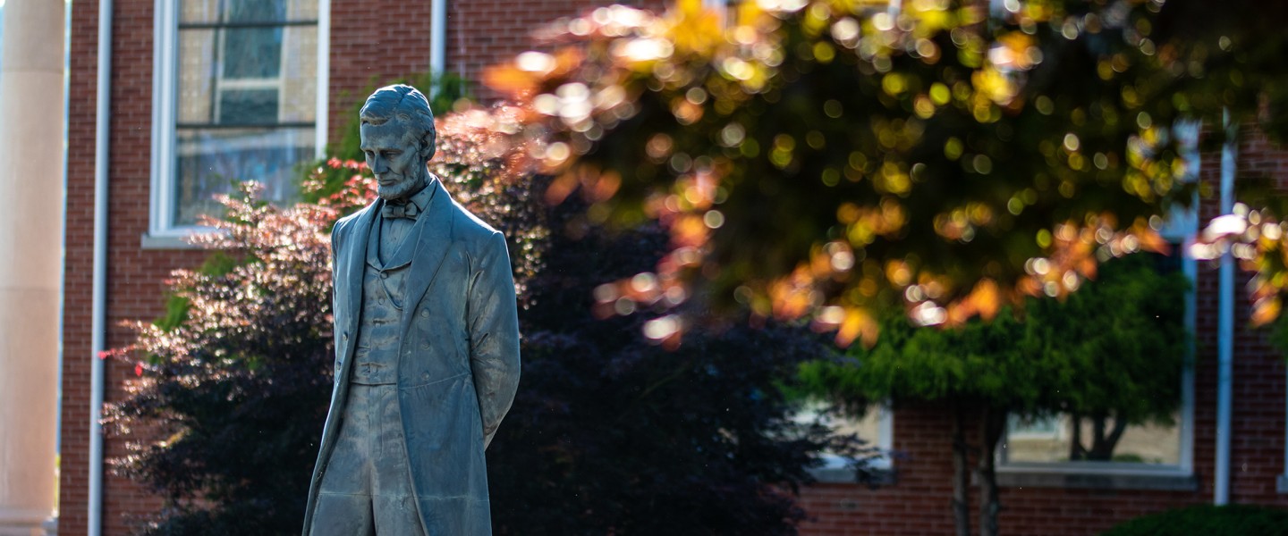 Lincoln statue outside of Gatliff