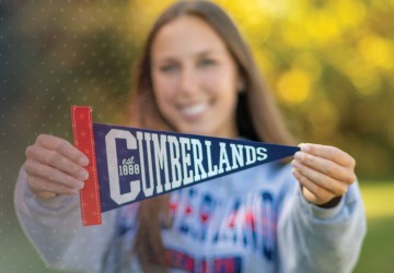 Bia, an international student, shows her Cumberlands pride. 