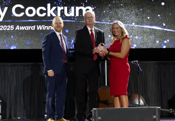 President Larry L. Cockrum is awarded the 2025 SOAR Leadership Award. 