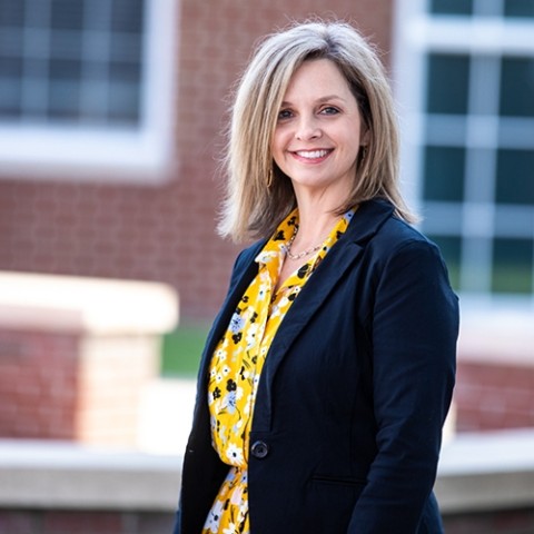 Dr. Robyn Trippany Simmons