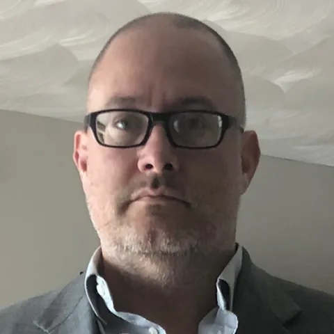 Dr. Derek Holbert