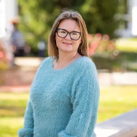 Maggie Russell