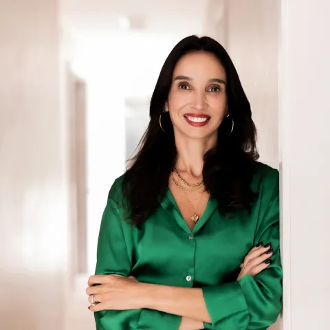 Dr. Marina Bunch