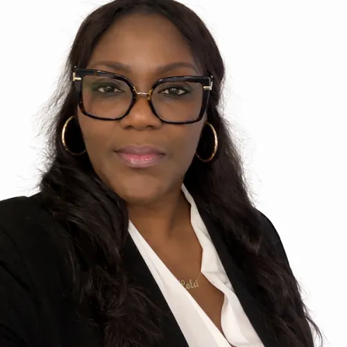 Dr. Lola Longe